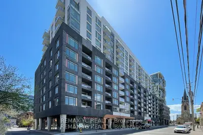 Condo Apartment in Toronto
