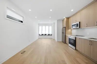 Fourplex in Toronto