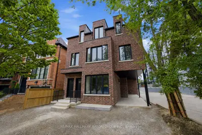 Fourplex in Toronto