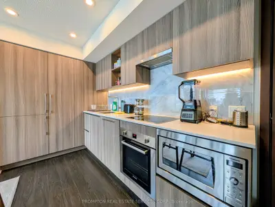 Condo Apartment in Toronto