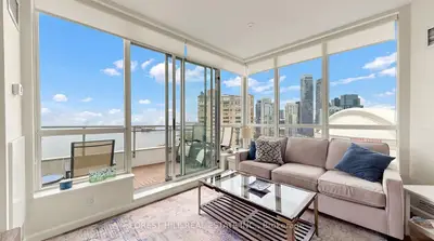 Condo Apartment in Toronto