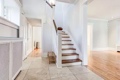 124 Glen Road, Toronto, On M4w 2w2