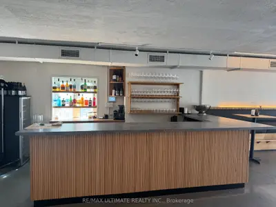 300 King Street E, Toronto, On M5a 1k4