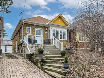 Detached in Toronto