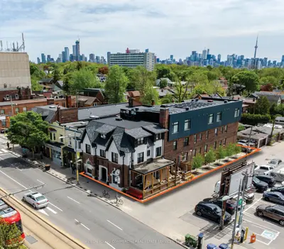 781 St. Clair Avenue W, Toronto, On M6c 1b7
