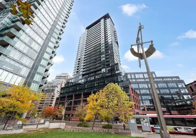 Condo Apartment in Toronto