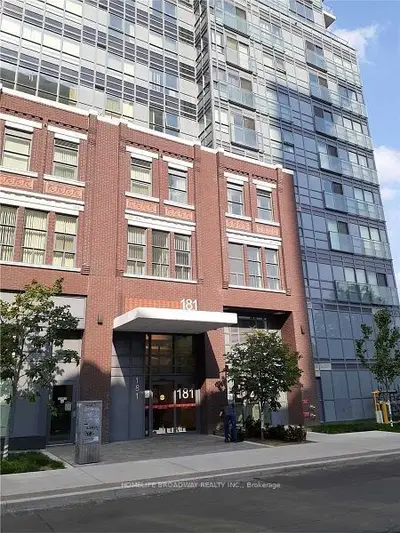 Condo Apartment in Toronto