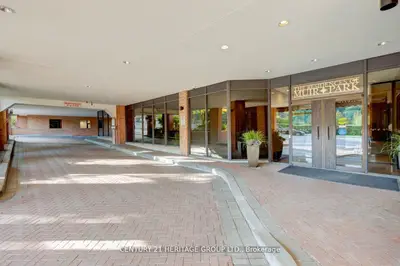 2900 Yonge Street 101, Toronto, On M4n 3n8