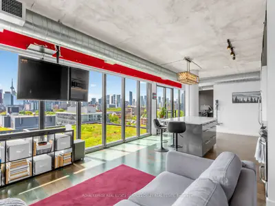 Condo Apartment in Toronto