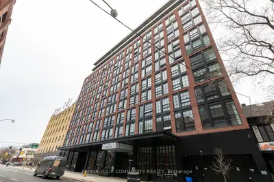 Condo Apartment in Toronto