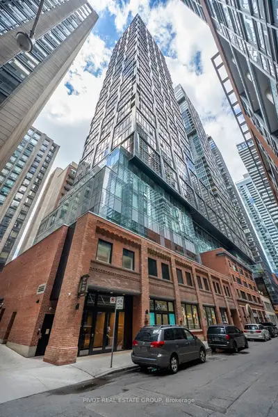 15 Mercer Street 4304, Toronto, On M5v 0t8