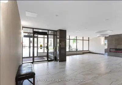 130 Neptune Drive 202, Toronto, On M6a 1x5