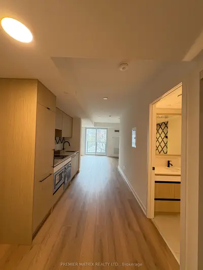 5 Lakeview Avenue 309, Toronto, On M6j 0h3