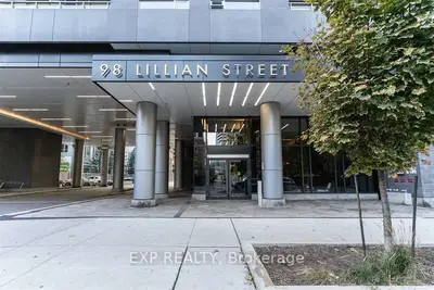 Condo Apartment in Toronto