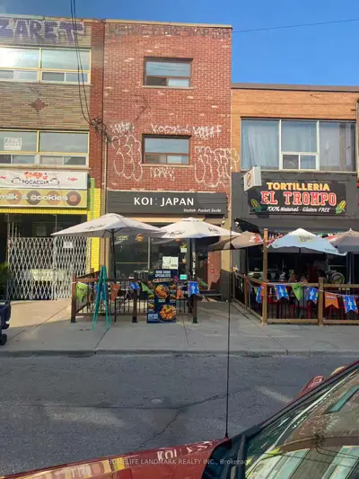 281 Augusta Avenue, Toronto, On M5t 2m1