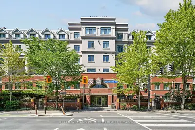 Condo Apartment in Toronto