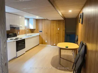 119 Shawnee Circle, Toronto, On M2h 2x9