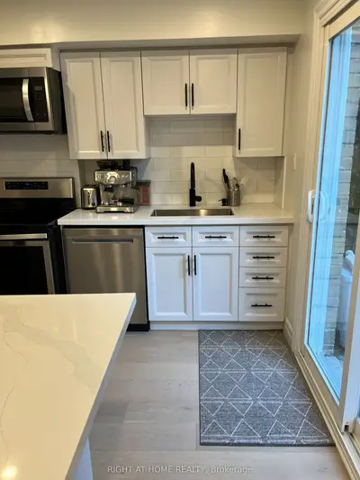 Condo Townhouse in Toronto