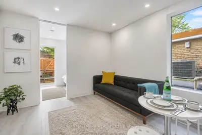 415 Dundas Street E 2, Toronto, On M5a 2a9