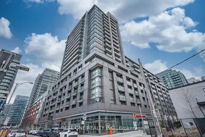 Condo Apartment in Toronto