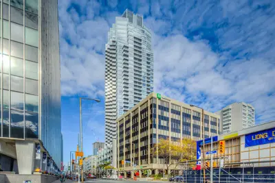 Condo Apartment in Toronto
