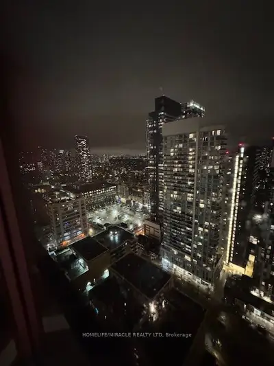 82 Dalhousie Street 3602, Toronto, On M5b 0c5