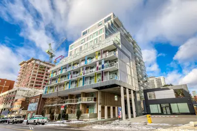 Condo Apartment in Toronto