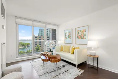 208 Queens Quay W 804, Toronto, On M5j 2y5
