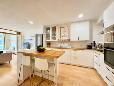 Condo Apartment in Toronto