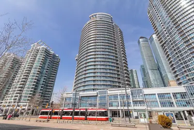 Condo Apartment in Toronto