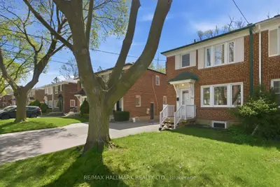 69 Thursfield Crescent, Toronto, On M4g 2n4