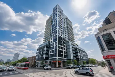 Condo Apartment in Toronto