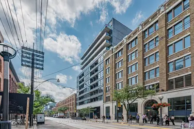 Condo Apartment in Toronto