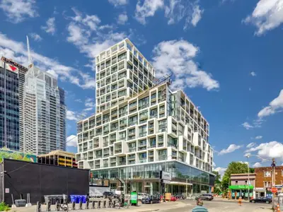 Condo Apartment in Toronto