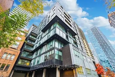 Condo Apartment in Toronto