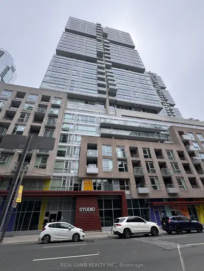 Condo Apartment in Toronto