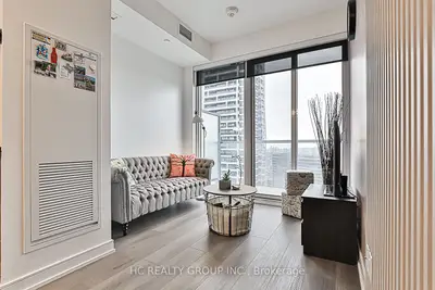 Condo Apartment in Toronto
