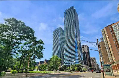 Condo Apartment in Toronto