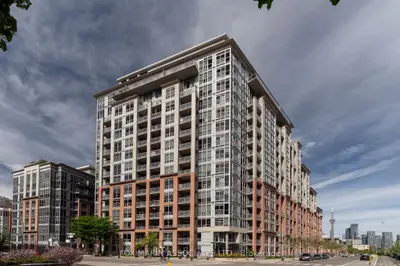 Condo Apartment in Toronto