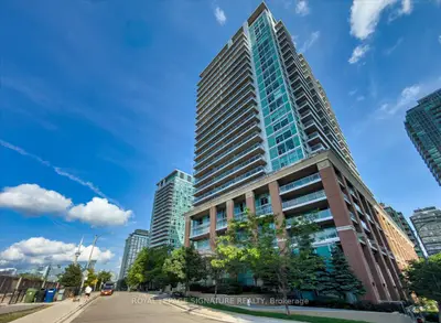 Condo Apartment in Toronto