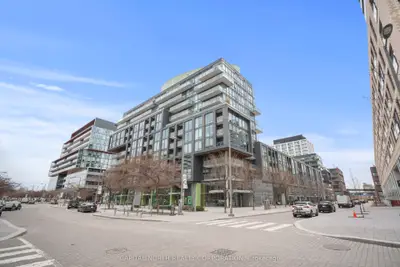 Condo Apartment in Toronto