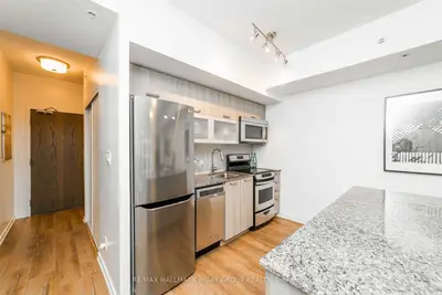 68 Abell Street 622, Toronto, On M6j 0a2
