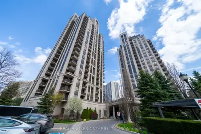 Condo Apartment in Toronto