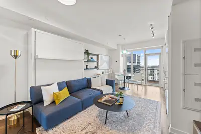 Condo Apartment in Toronto