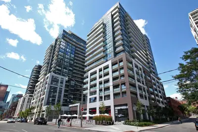 Condo Apartment in Toronto