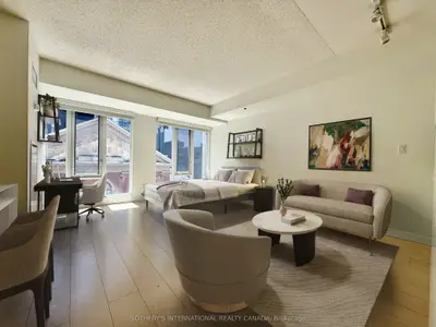 Condo Apartment in Toronto