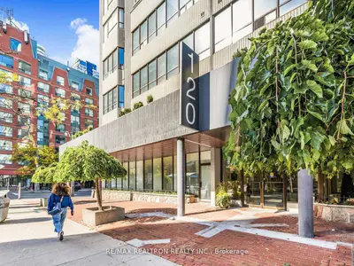 120 Carlton Street 404, Toronto, On M5a 4k2