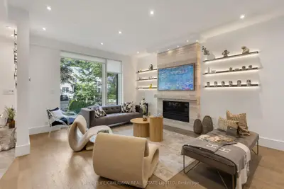 124 Lyndhurst Avenue, Toronto, On M5r 2z9