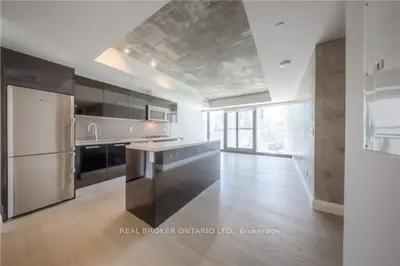 Condo Apartment in Toronto