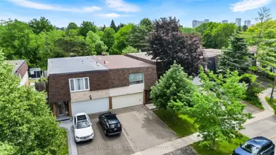 67 Mintwood Drive, Toronto, On M2m 3a6